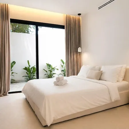 Marbali Nueva Andalucia Vila